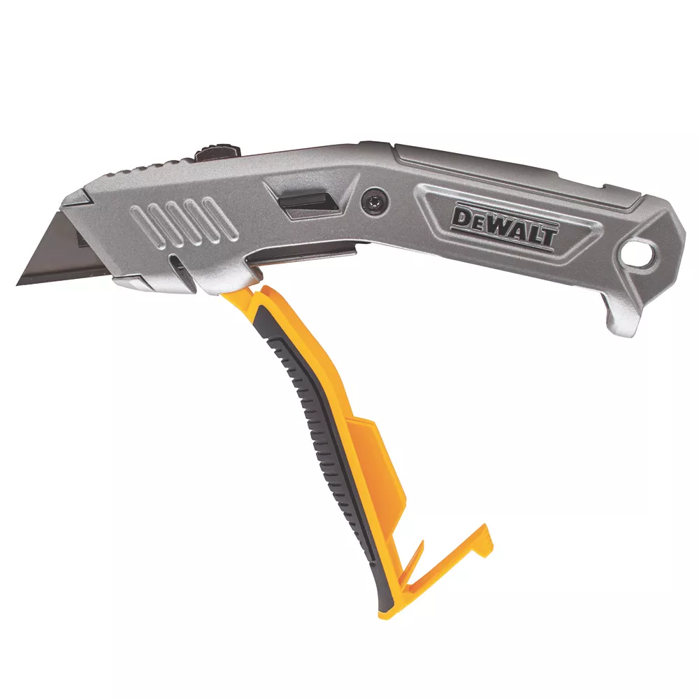 DeWalt Retractable Metal Utility Knife 6 DeWalt Retractable Metal Utility Knife - Image 4