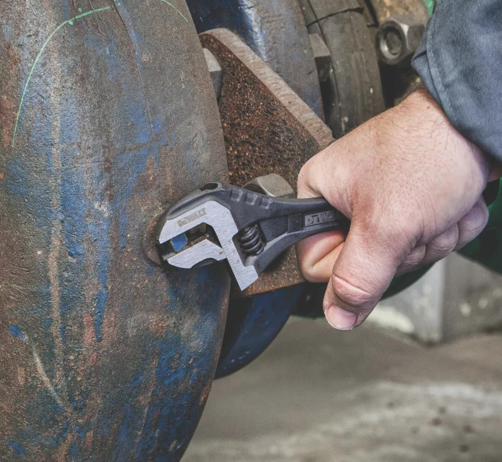 DeWalt Adjustable Wrench 8" 6 DeWalt Adjustable Wrench 8" - Image 4