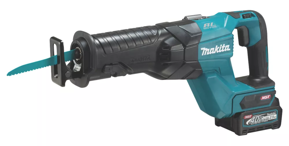 Makita JR001GD202 40V 2 X 2.5Ah Li-Ion XGT Brushless Cordless Reciprocating Saw Kit 3 Makita JR001GD202 40V 2 X 2.5Ah Li-Ion XGT Brushless Cordless Reciprocating Saw Kit