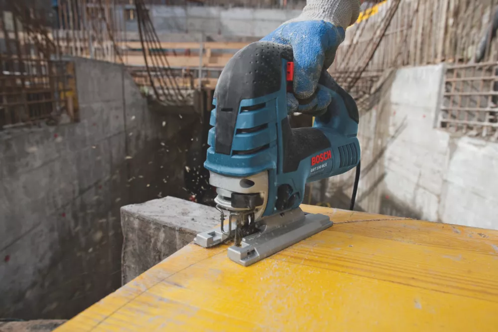 Bosch GST 150 BCE 780W Electric Jigsaw 240V 4 Bosch GST 150 BCE 780W Electric Jigsaw 240V - Image 2