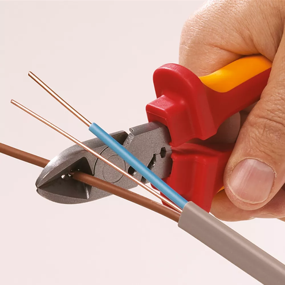 C.K VDE Cable Cutters 6" (152mm) 4 C.K VDE Cable Cutters 6" (152mm) - Image 2