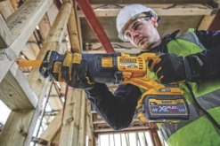 DeWalt DCS389X2-GB 54V 2 X 9.0Ah Li-Ion XR FlexVolt Brushless Cordless Reciprocating Saw -Premium Tools 384KY A5
