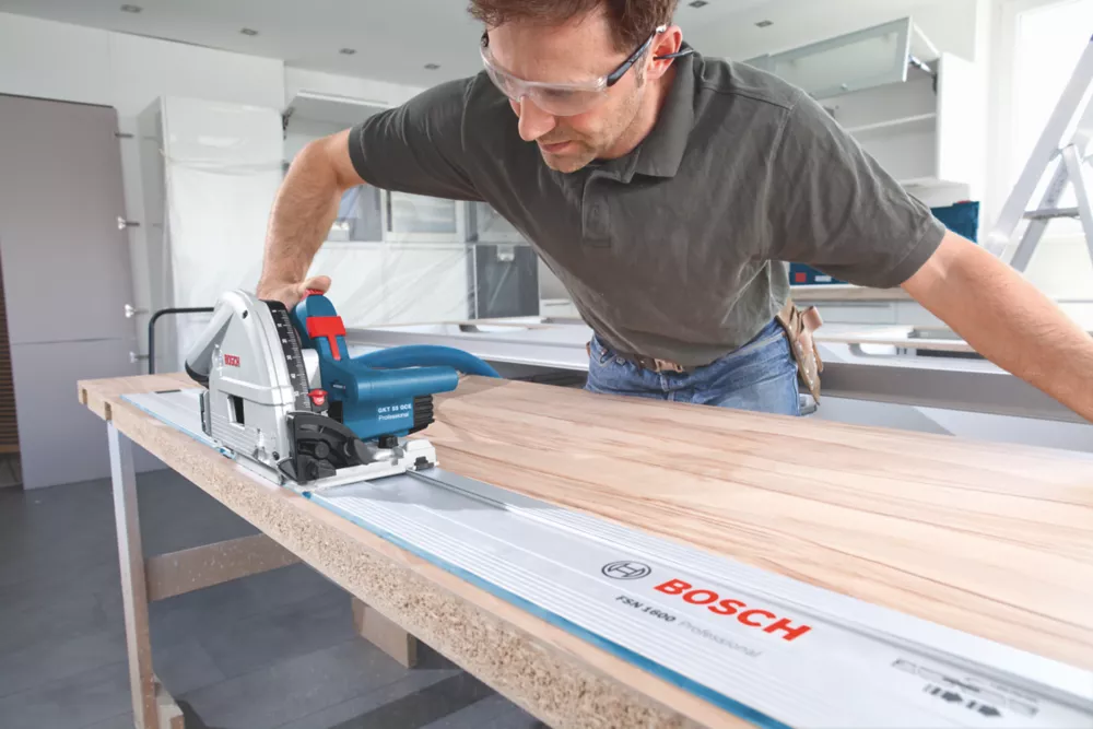 Bosch GKT 55 GCE 165mm Electric Plunge Saw 240V 8 Bosch GKT 55 GCE 165mm Electric Plunge Saw 240V - Image 6