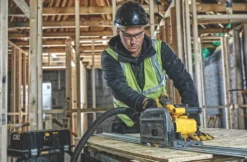 DeWalt DCS520T2-GB 54V 2 X 6.0Ah Li-Ion XR FlexVolt 165mm Brushless Cordless Plunge Saw 11 DeWalt DCS520T2-GB 54V 2 X 6.0Ah Li-Ion XR FlexVolt 165mm Brushless Cordless Plunge Saw -Premium Tools 553HG A4