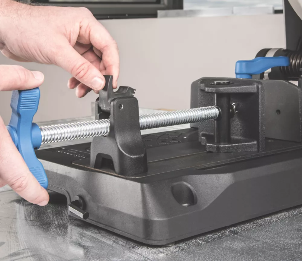 Evolution S355CPS 2200W 355mm Electric Heavy-Duty Metal Cutting TCT Chop Saw 230V 5 Evolution S355CPS 2200W 355mm Electric Heavy-Duty Metal Cutting TCT Chop Saw 230V - Image 3