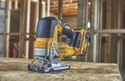 DeWalt DCS334P2-GB 18V 2 X 5.0Ah Li-Ion XR Brushless Cordless Jigsaw -Premium Tools 638HP A6