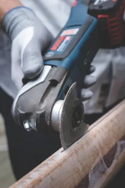 Bosch GOP 18V-28 18V 2 X 2.0Ah Li-Ion Coolpack Brushless Cordless Multi-Tool & 16 Accessories -Premium Tools 693PV A6