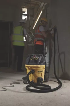 DeWalt DWV902M-GB 68Ltr/sec Electric Dust Extractor 240V -Premium Tools 80065 A2