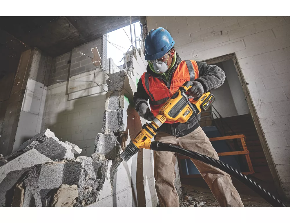 DeWalt DCH614X2-GB 6.8kg 54V 2 X 9.0Ah Li-Ion XR FlexVolt Brushless Cordless SDS Max Rotary Hammer Drill 10 DeWalt DCH614X2-GB 6.8kg 54V 2 X 9.0Ah Li-Ion XR FlexVolt Brushless Cordless SDS Max Rotary Hammer Drill - Image 8