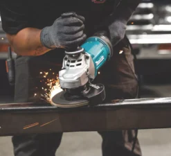 Makita GA7070X1/1 2200W 7" Electric Angle Grinder 110V -Premium Tools 859RF A5