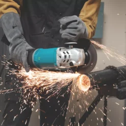 Makita GA7070X1/1 2200W 7" Electric Angle Grinder 110V -Premium Tools 859RF A6