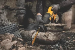 DeWalt DCS389T2-GB 54V 2 X 6.0Ah Li-Ion XR FlexVolt Brushless Cordless Reciprocating Saw 11 DeWalt DCS389T2-GB 54V 2 X 6.0Ah Li-Ion XR FlexVolt Brushless Cordless Reciprocating Saw -Premium Tools 928KY A3