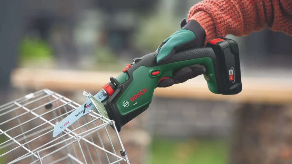 Bosch KEO 18V 1 X 2.0Ah Li-Ion Cordless Garden Saw 5 Bosch KEO 18V 1 X 2.0Ah Li-Ion Cordless Garden Saw - Image 3
